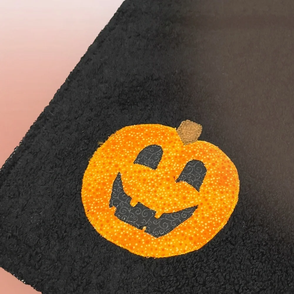 *Lot/3 𝑯𝒂𝒏𝒅𝒎𝒂𝒅𝒆 Halloween Hand Towels
